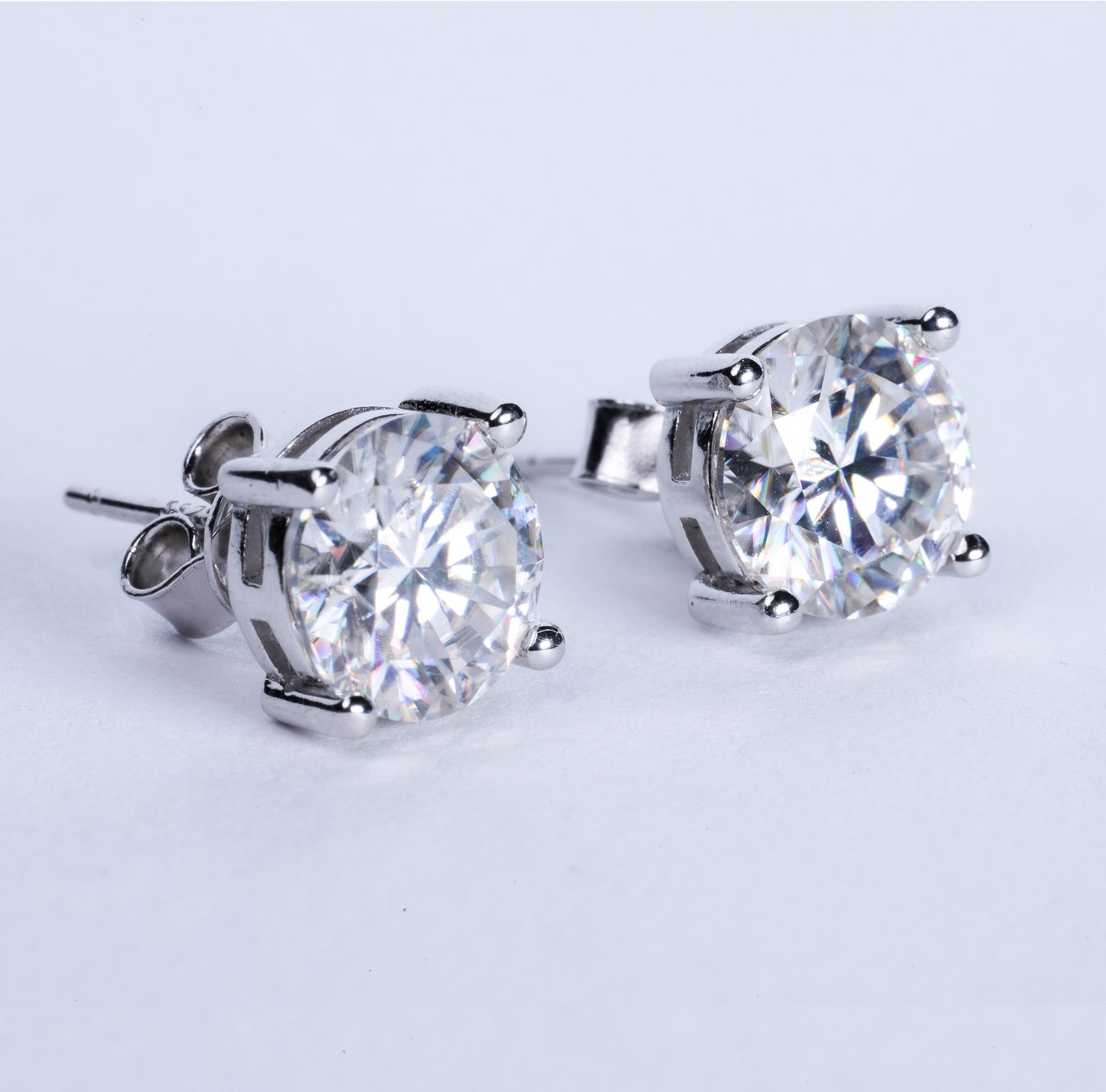 MOISSANITE STUDS 2 CT