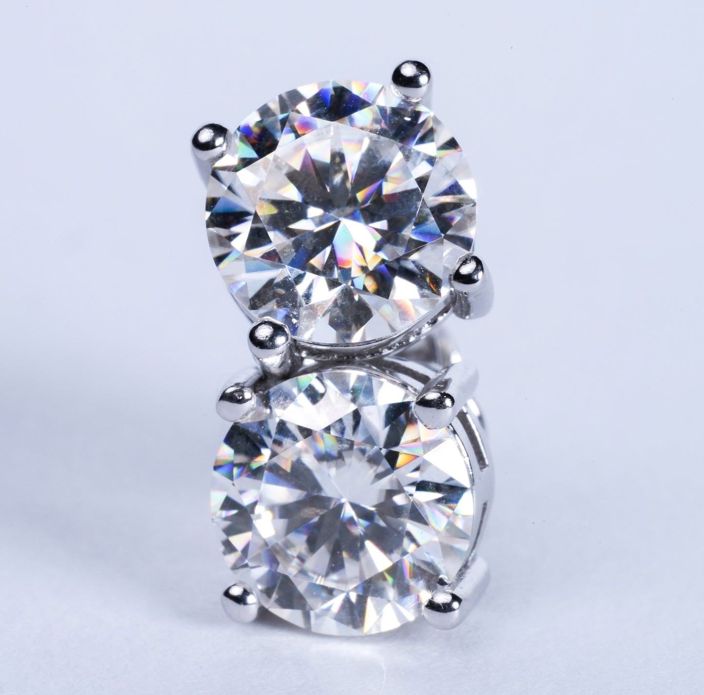 MOISSANITE STUDS 2 CT