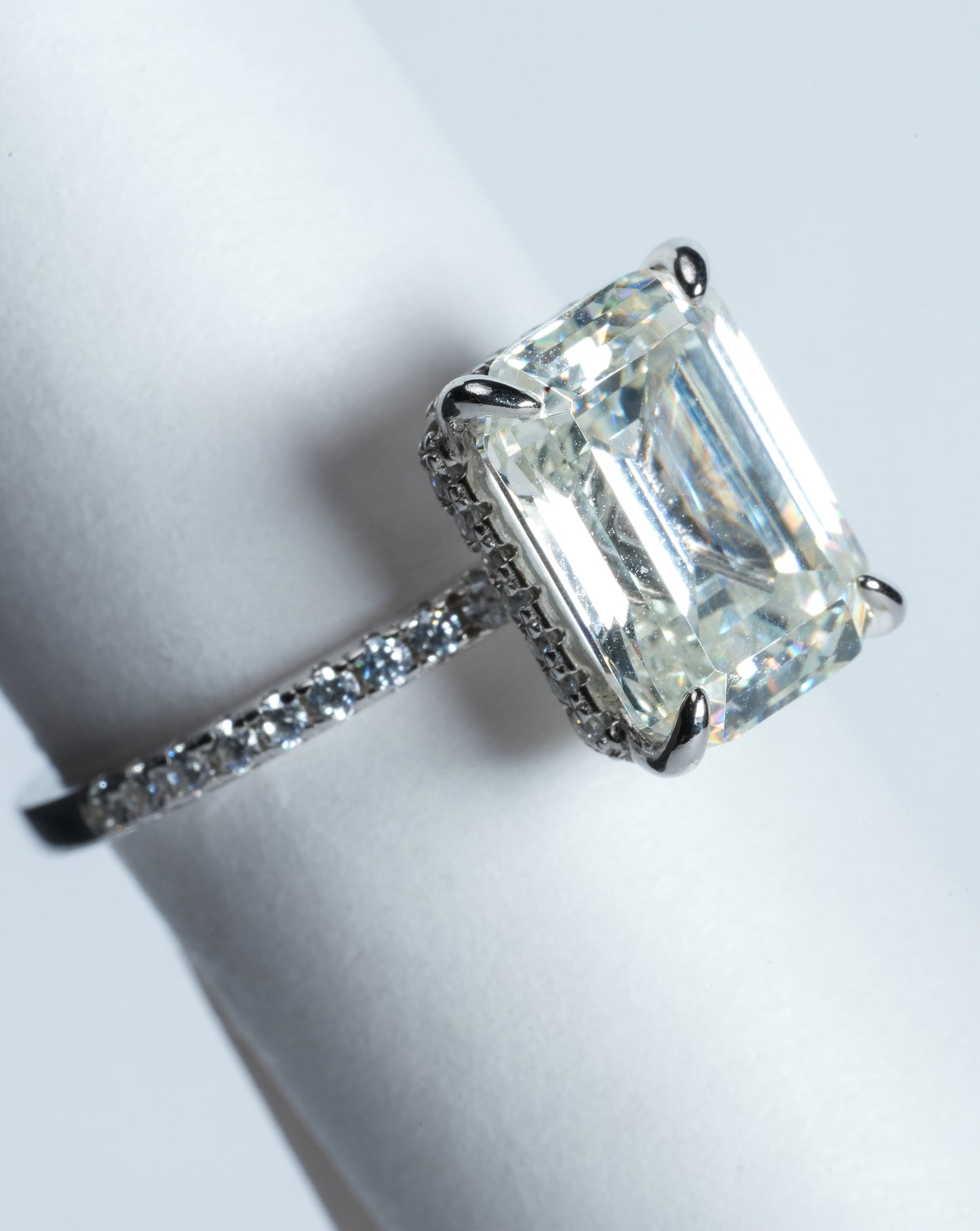 EMPIRE RING
